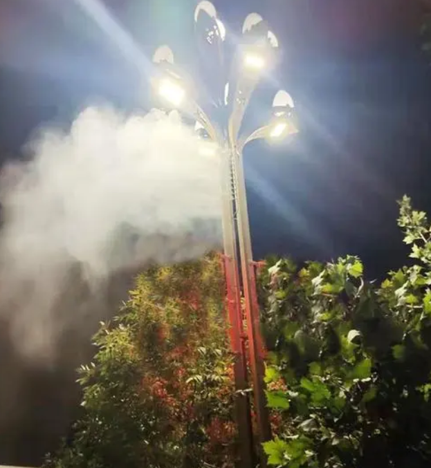 北京通州区率先使用智慧灯杆喷雾降尘抑尘新方案增加智慧城市新亮点